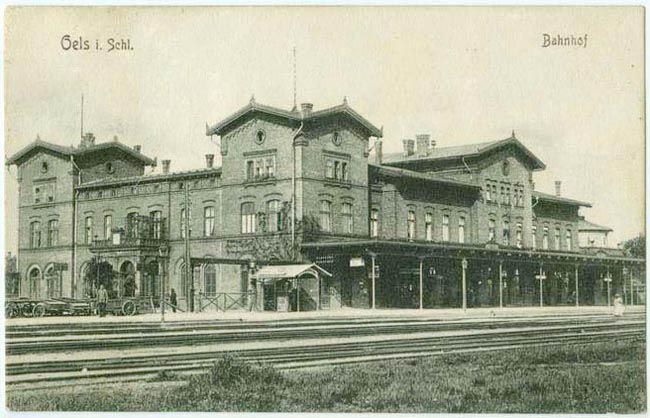 Bahnhof(3)_Dworzec_kolejowy